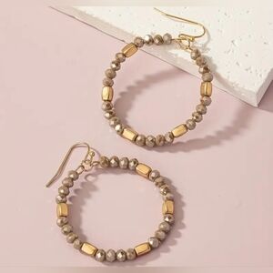 Trendy Boutique coffee Gold and Cream Beaded Earrings